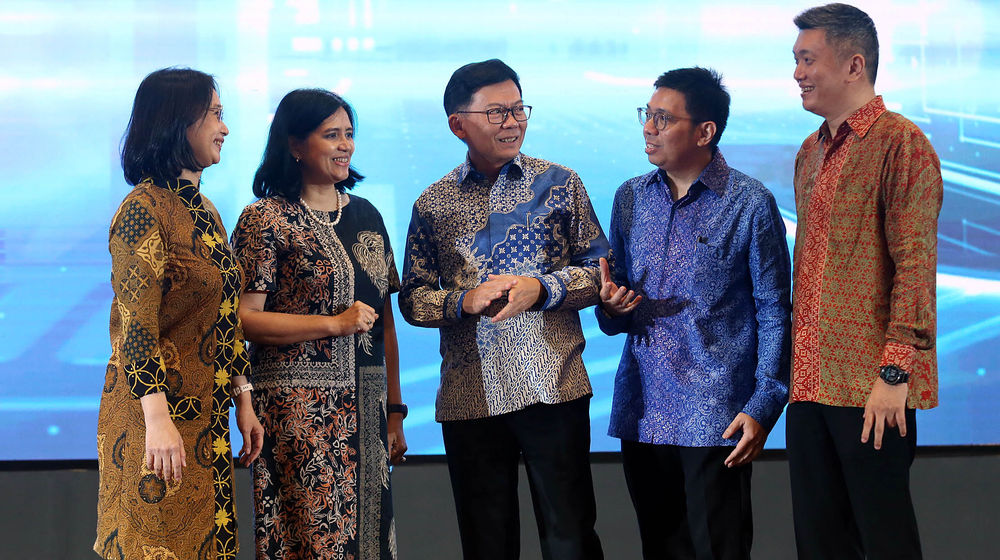 Peluncuran UOB Solar - Panji 3.jpg