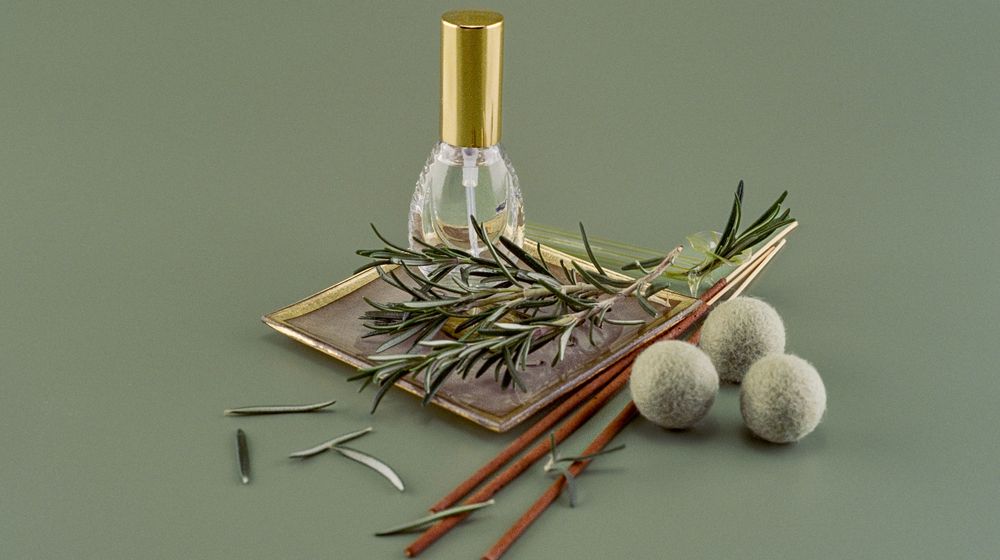 Ilustrasi minyak rosemary