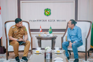 Bobby Nasution dan Kelompok Medan Theater Tronic