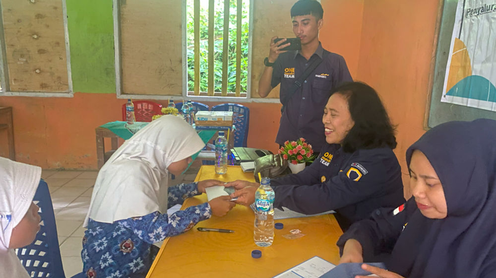 Potret Penyaluran Bantuan Kepada Siswa