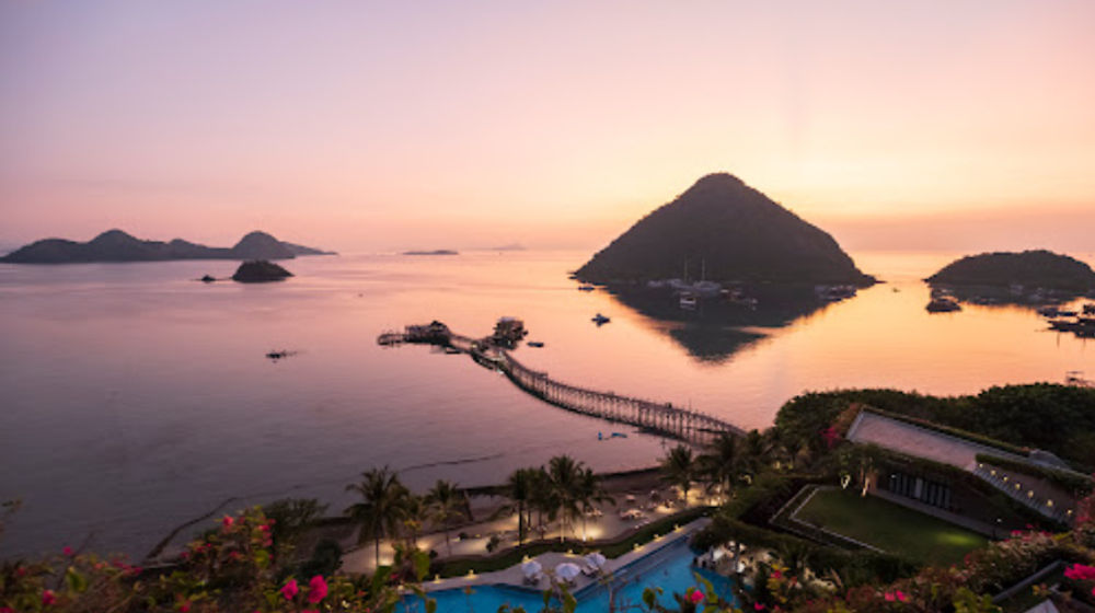 Labuan Bajo, Ayana Komodo Resort
