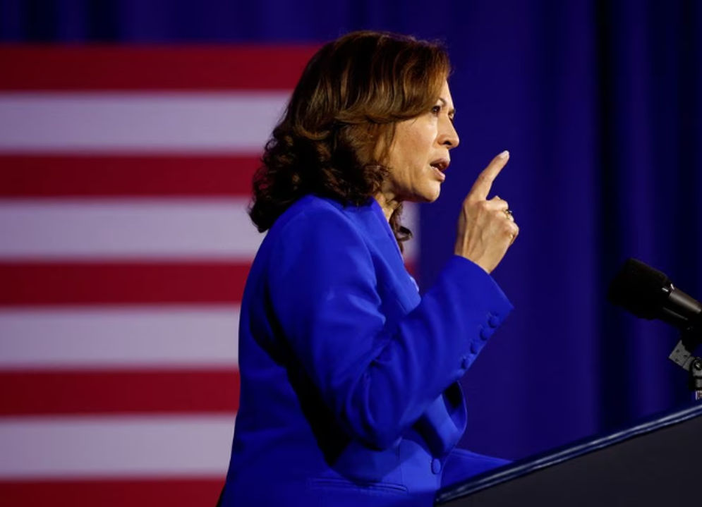 Kamala Harris Menolak Undangan Gubernur Florida 