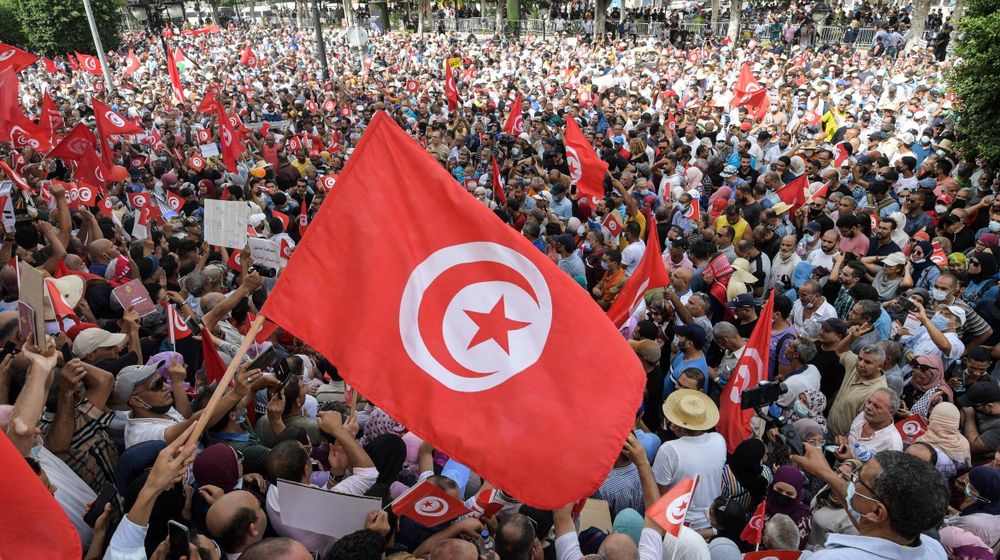 Hundreds-Protest-as-Tunisia-Political-Crisis-Escalates.jpg