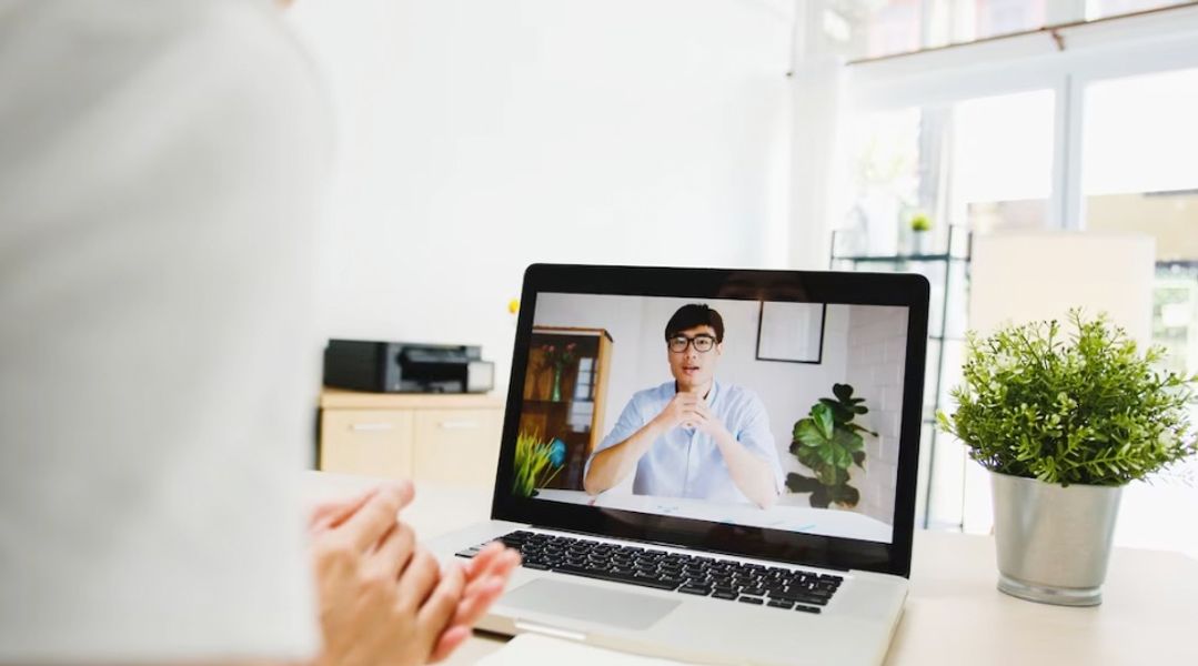 Praktis! Ini Cara Melakukan Video Call di WhatsApp Desktop Laptop Anda