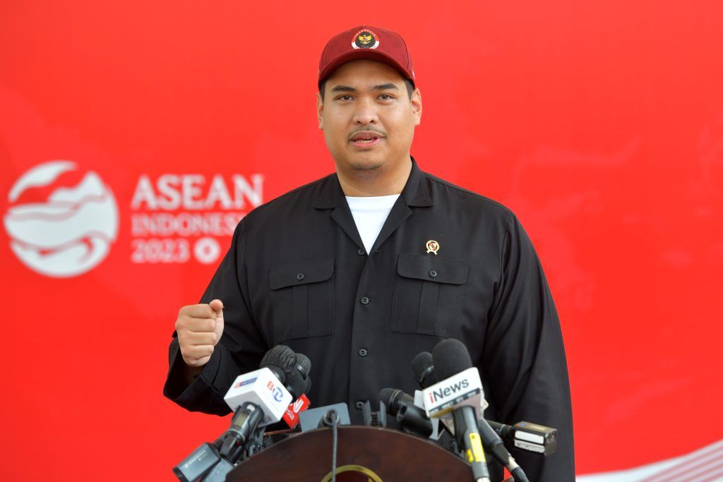 Menpora Dito Ariotedjo memberikan keterangan pers di Komplek Istana Kepresidenan Jakarta, Selasa (01/08/2023). (Foto: Humas Setakb/Agung)