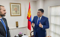 Perdana Menteri Mongolia Oyun-Erdene Luvsannamsrai 