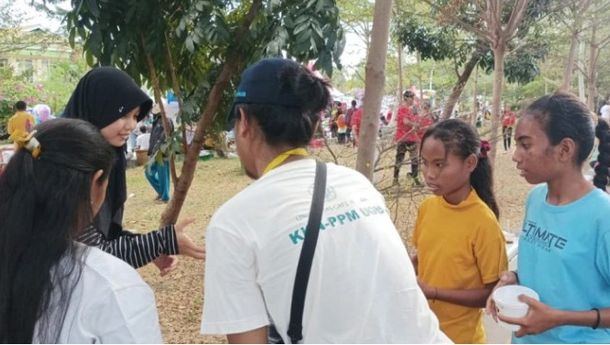 Mahasiswa KKN UGM Ajarkan Praktik Berwirausaha kepada Remaja Kota Kupang