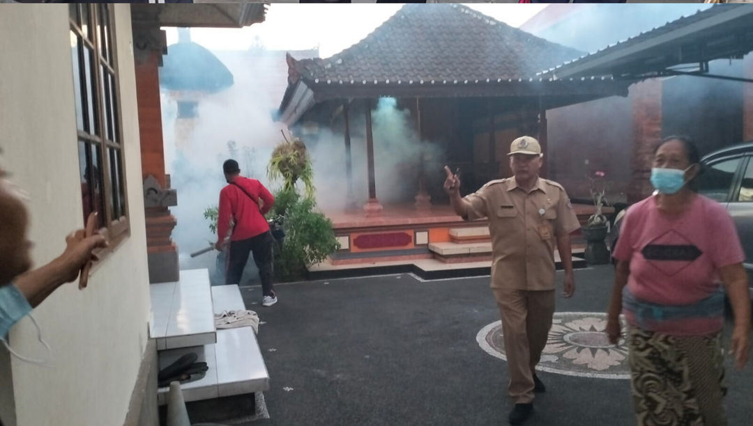 3 Orang Warga Banjar Saba Terjangkit DBD, Pemkot Denpasar Gercep Lakukan Fogging 