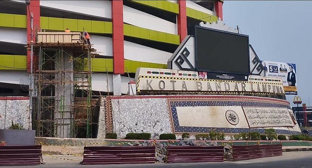 Progres pembangunan JPO Parkiran Pemkot - Masjid Al-Furqon