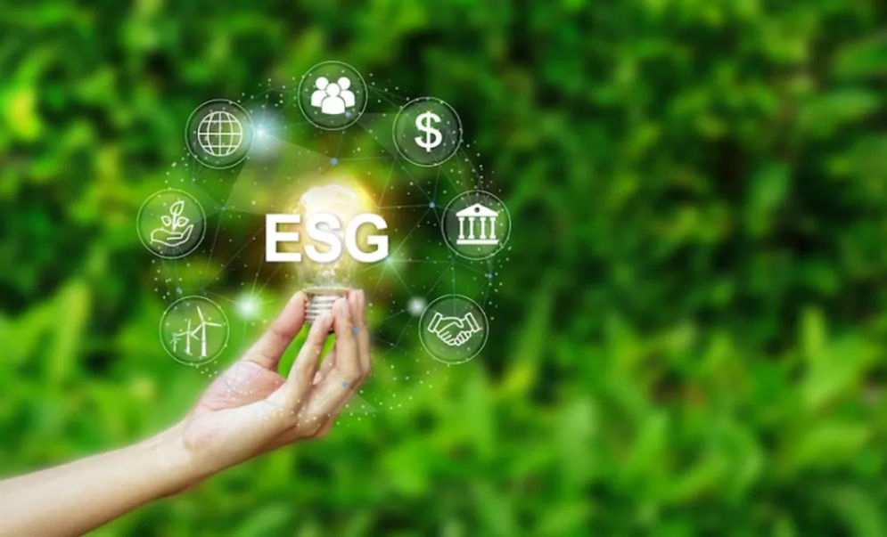 Environmental, Social and Governance (ESG) menjadi suatu konsep yang memprioritaskan pembangunan, investasi, dan bisnis yang berkelanjutan