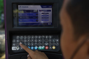 Dongkrak Pendapatan Asli Daerah Surabaya, Dishub Ajak Masyarakat Minta Karcis Parkir