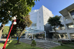 perpustakaan ugm.png