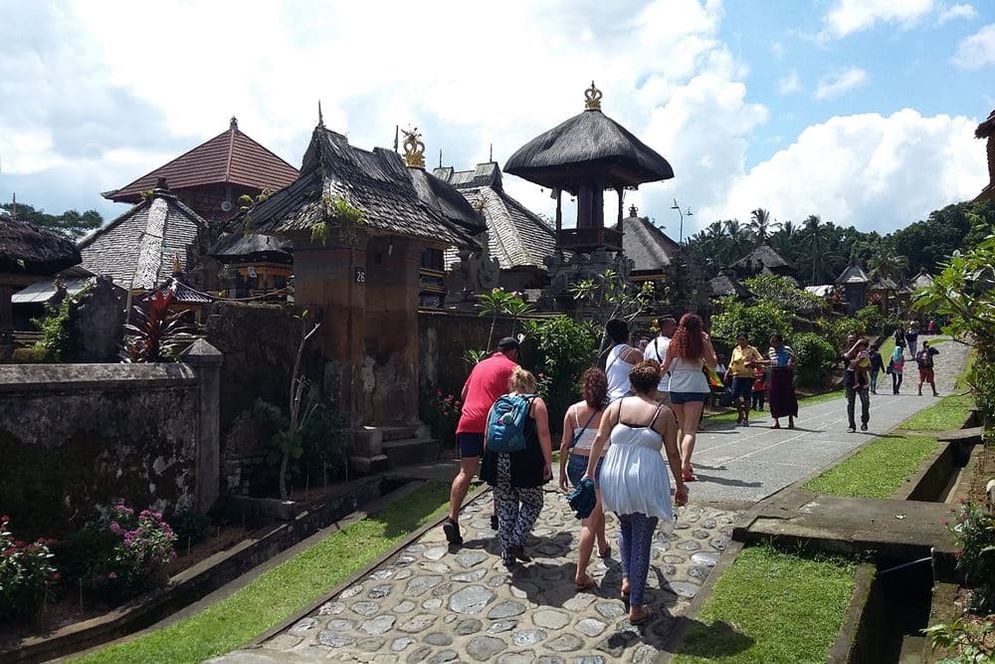 Salah Satunya Wajib Nontunai, Berikut Tata Cara Pembayaran Pungutan Wisman Bali