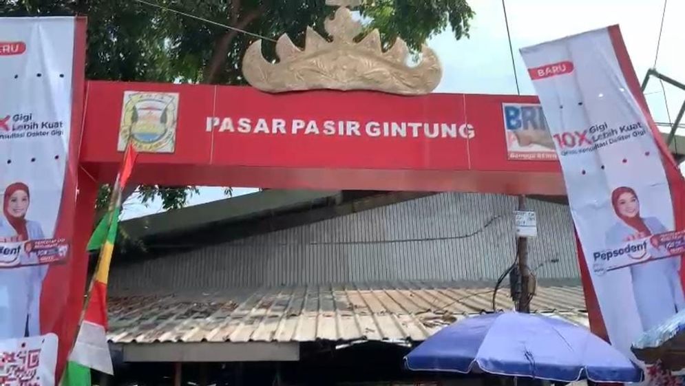 Rencana renovasi Pasar Pasir Gintung dipastikan sudah disetujui oleh Presiden Joko Widodo.