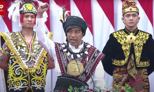 Presiden Jokowi saat menyampaikan pidato pada Sidang Tahunan MPR RI dan Sidang Bersama DPR RI dan DPD RI dalam rangka HUT Ke-78 Proklamasi Kemerdekaan RI, di Ruang Rapat Paripurna, Gedung Nusantara MPR/DPR/DPD RI, Senayan, Jakarta, Rabu 16 Agustus 2023.