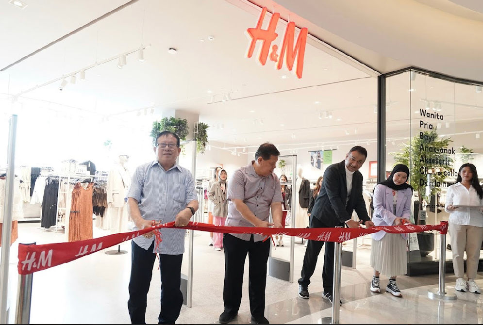 H&M resmi membuka gerai pertama di Lampung berlokasi di Lampung City Mall 