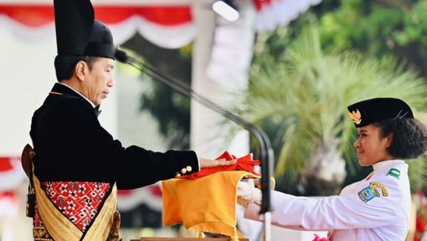 Presiden Jokowi Pimpin Upacara Pengibaran dan Penurunan Bendera Merah Puth pada HUT Proklamasi HUT Ke-78 RI