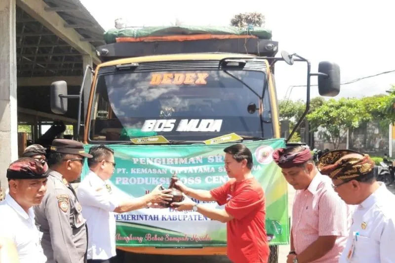 Kabupaten Klungkung Kirim 35 Ton Bahan Bakar Alternatif Pengganti Batu Bara dari Sampah 