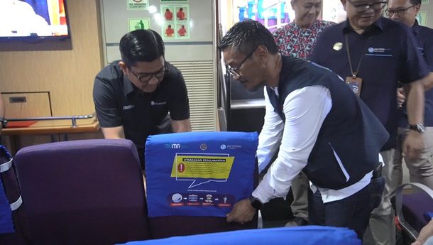 Serahkan Bantuan Cover Seat Berisi Pesan Keselamatan, Upaya Jasa Raharja Optimalkan Sosialisasi Penumpang Kapal Laut