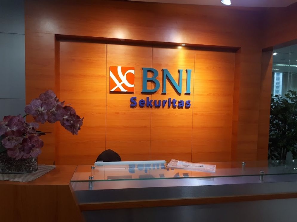  PT BNI Sekuritas (BNI Sekuritas) terus meningkatkan peran sebagai underwriter yang membantu mitra mencapai tujuan dalam implementasi bisnis berwawasan lingkungan melalui pendampingan penerbitan green bond. 