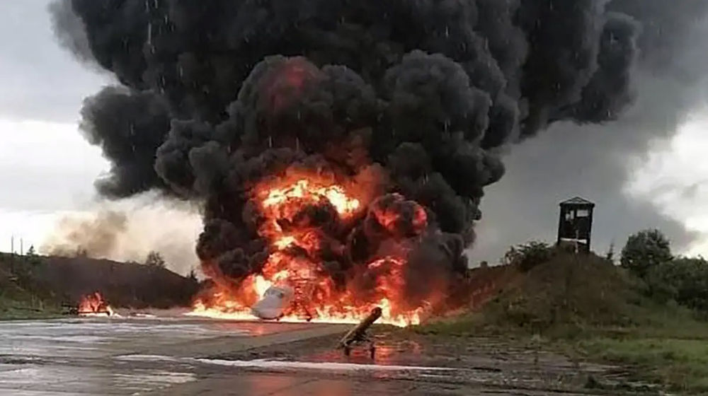tu-22 terbakar.jpg
