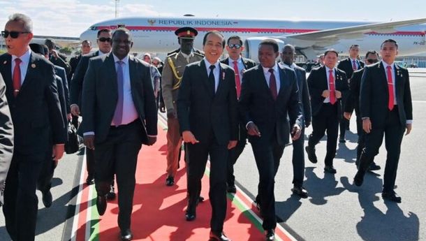 Perkuat Hubungan Bilateral, Presiden Joko Widodo Tiba di Kenya