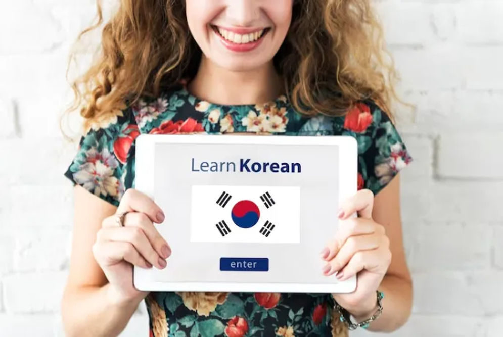  Adanya kemajuan teknologi memudahkan setiap orang untuk melakukan ssegala sesuatu. Seperti halnya aplikasi belajar Bahasa Korea yang mana dapat Anda akses secara gratis maupun berbayar.