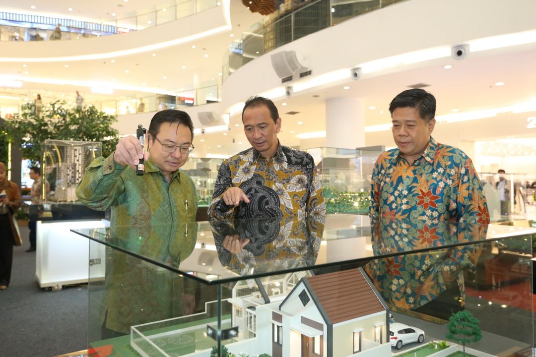 Corporate Marketing Director PT Agung Podomoro Land Tbk. Agung Wirajaya dalam acara bertajuk “Collaboration Ceremony Agung Podomoro dengan Mitra Strategis” di Senayan City Mall Jakarta pada Selasa, 22 Agustus 2023