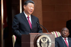 Presiden China Xi Jinping dan Presiden Afrika Selatan Cyril Ramaphosa