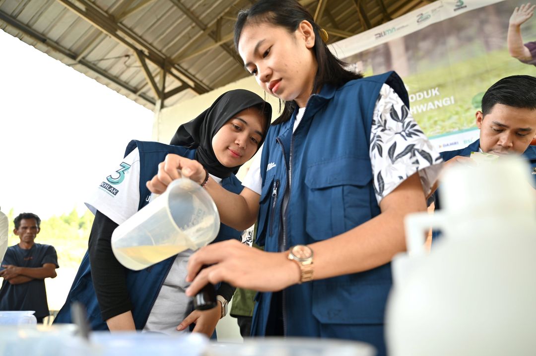 Relawan Bakti BUMN Batch IV 2023 di Cibadak Integrated Farming