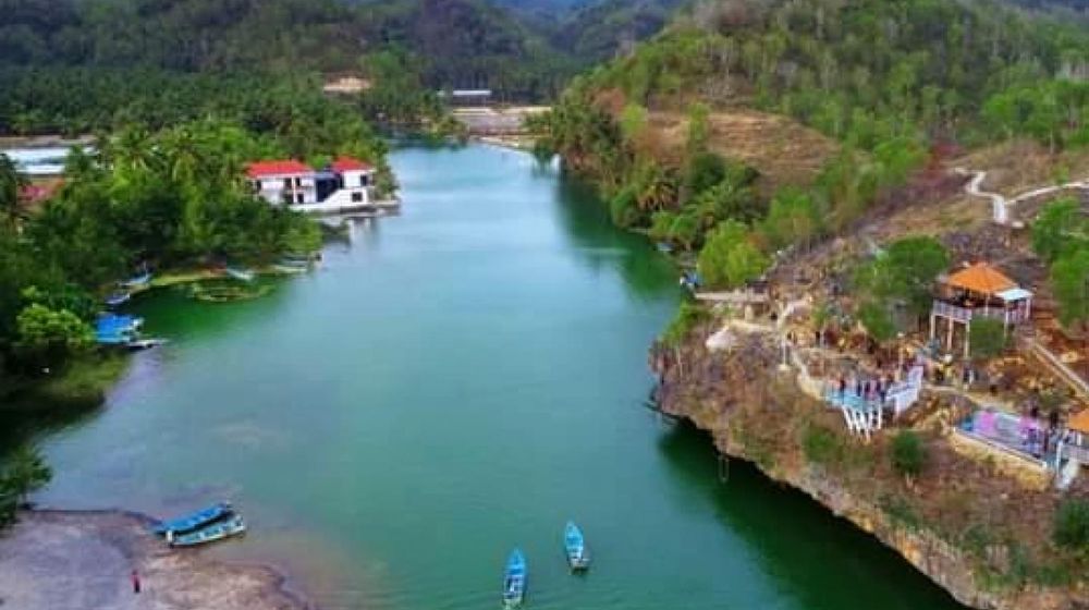 Desa Sendang, Surganya Pecinta Wisata Air di Pacitan 