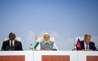 Presiden Afrika Selatan Cyril Ramaphosa, Perdana Menteri India Narendra Modi dan Menteri Luar Negeri Rusia Sergei Lavrov di KTT BRICS