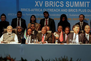 Perdana Menteri India Narendra Modi, Presiden Afrika Selatan Cyril Ramaphosa dan Presiden China Xi Jinping 