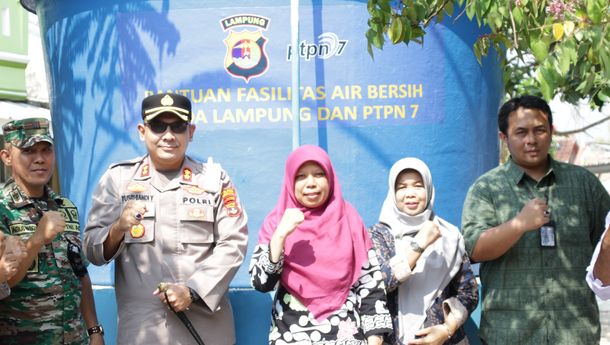 PTPN VII Bersama Polda Bangun Fasilitas Air Bersih di Hajimena Lampung Selatan