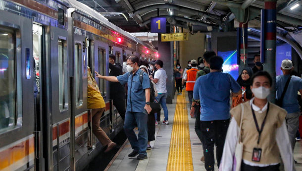 Berfungsi Deteksi Pelaku Kejahatan, Stasiun KRL Dipasangi CCTV Canggih