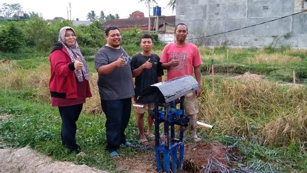 Mahasiswa Prodi Sistem Komputer Darmajaya Ciptakan Alat Pengusir Hama Burung pada Tanaman Padi