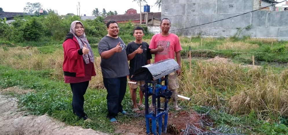 Mahasiswa Prodi Sistem Komputer IIB Darmajaya, Irfan Afrega Saputra berhasil menciptakan Sistem Pengusir Hama Burung Otomatis Tanaman Padi pada Lingkungan Integrated Multi Trophic Aquaculture (IMTA).