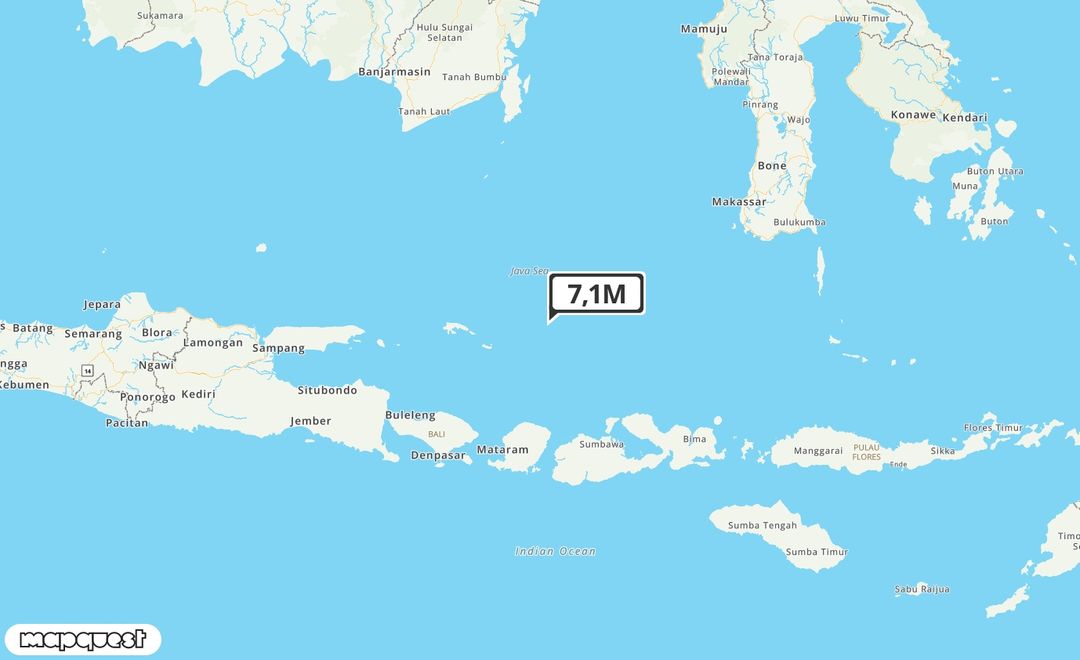 Pusat gempa berada di laut 163 km TimurLaut Lombok Utara