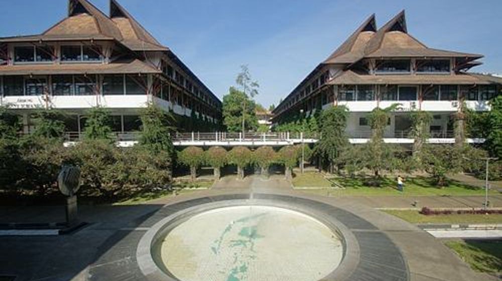 1693196573-kampus-itb.jpg