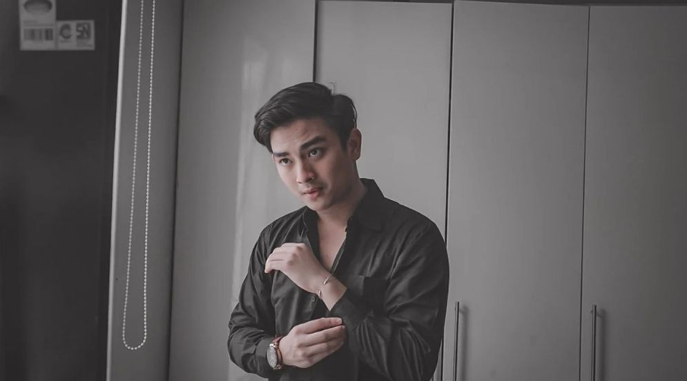 Pemeran Bolly dalam sinetron “Ganteng-Ganteng Serigala” Muhammad Arief Fadhilllah mendaftar menjadi mahasiswa Program Studi Manajemen IIB Darmajaya.
