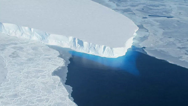 Waduh! Triliunan Ton Es Antartika Terancam Mencair