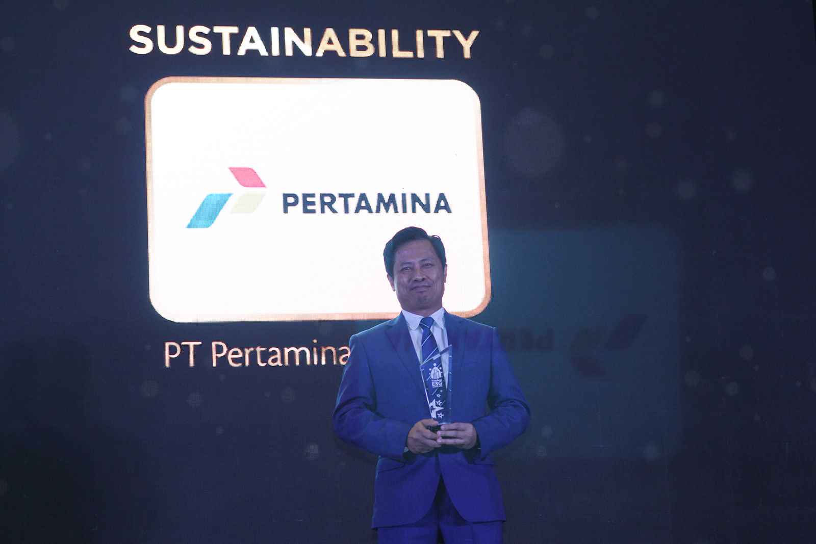 PT Pertamina (Persero) meraih penghargaan TrenAsia ESG Award 2023 yang diselenggarakan di Raffles Jakarta Hotel, Rabu, 30 Agustus 2023