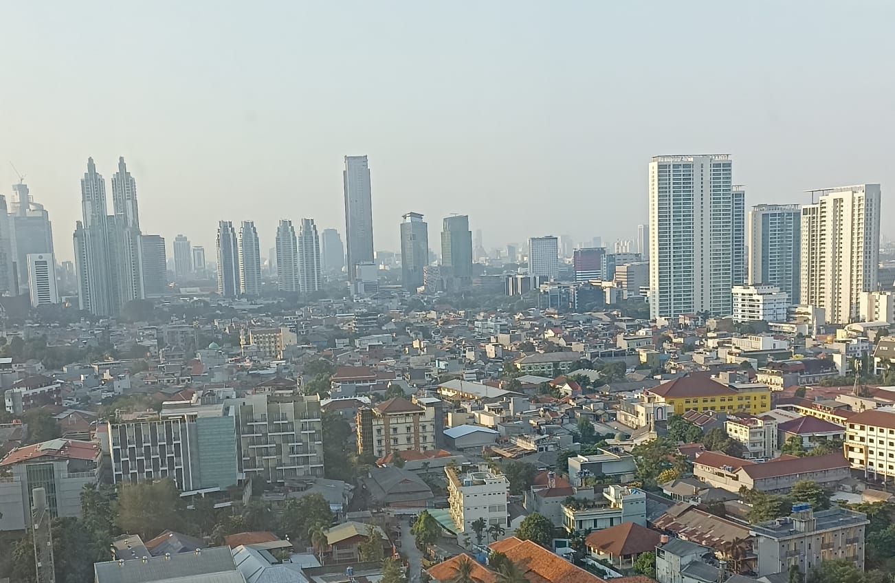 Kondisi udara di Jakarta belum lama ini.