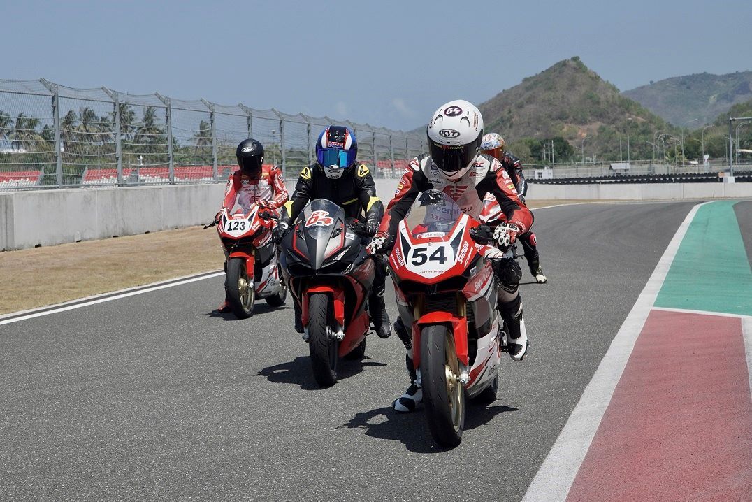 CBR250RR Dilengkapi Fitur Quick Shifter Dan SFF Big Piston Apa Itu cbr250rr-dilengkapi-fitur-quick-shifter-dan-sff-big-piston-apa-itu