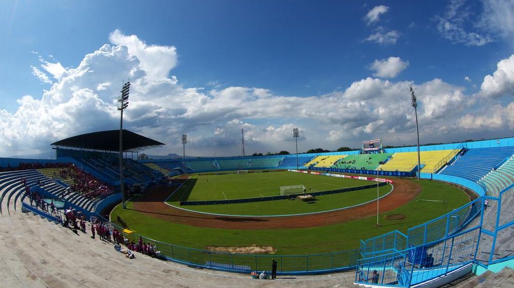 Stadion_Kanjuruhan_Malang.jpg