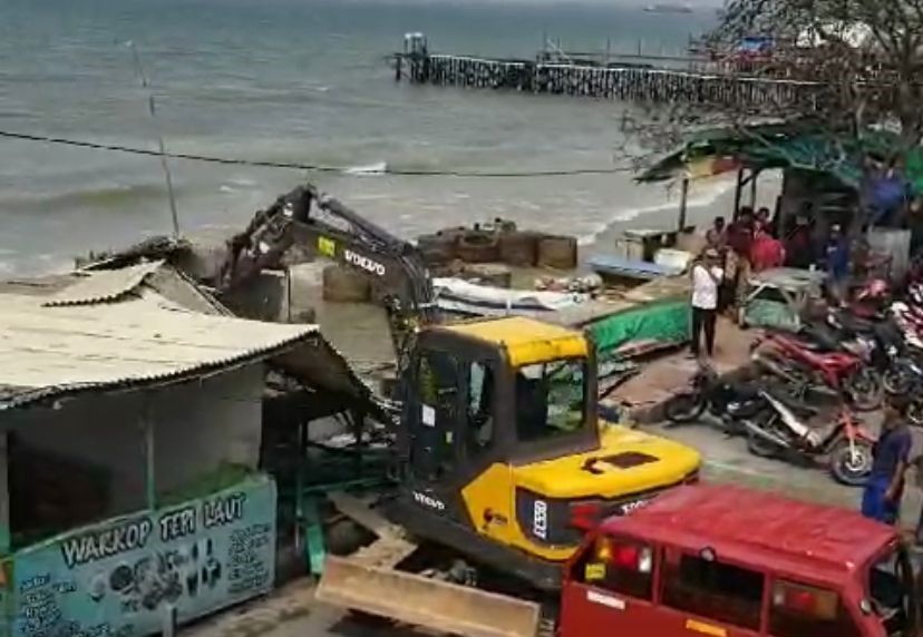 Tata Pasar Klandasan Balikpapan, Pemkot Bongkar Kios Tak Berizin  