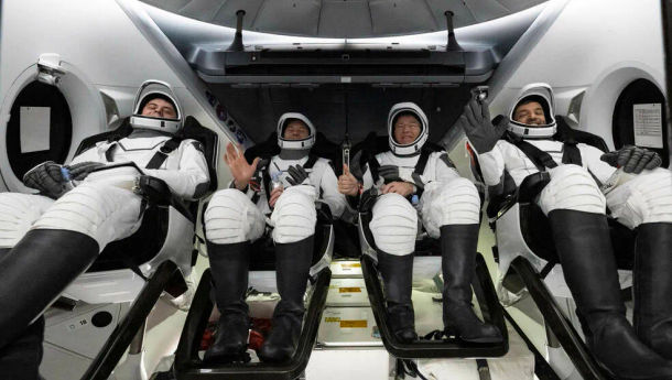 Empat Orang Awak SpaceX-6 Nasa Kembali ke Bumi dengan Selamat