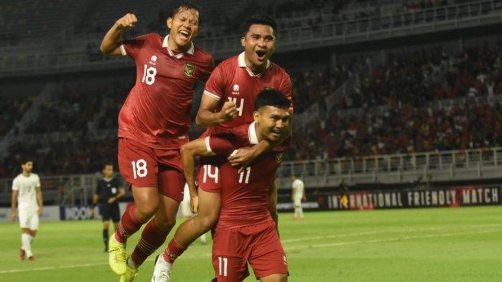 A-MENANG.jpg
