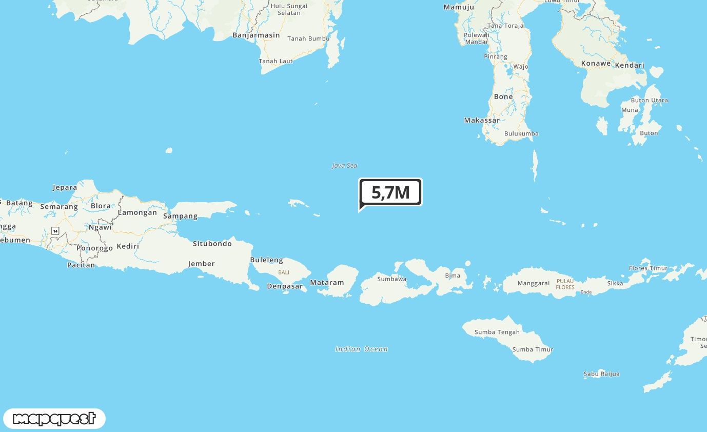 Pusat gempa berada di laut 119 km TimurLaut Lombok Utara