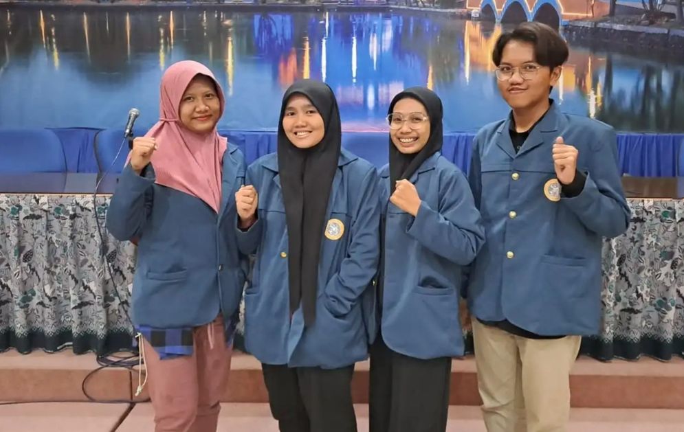 UNAIR DAUN PECUT KUDA.jpeg